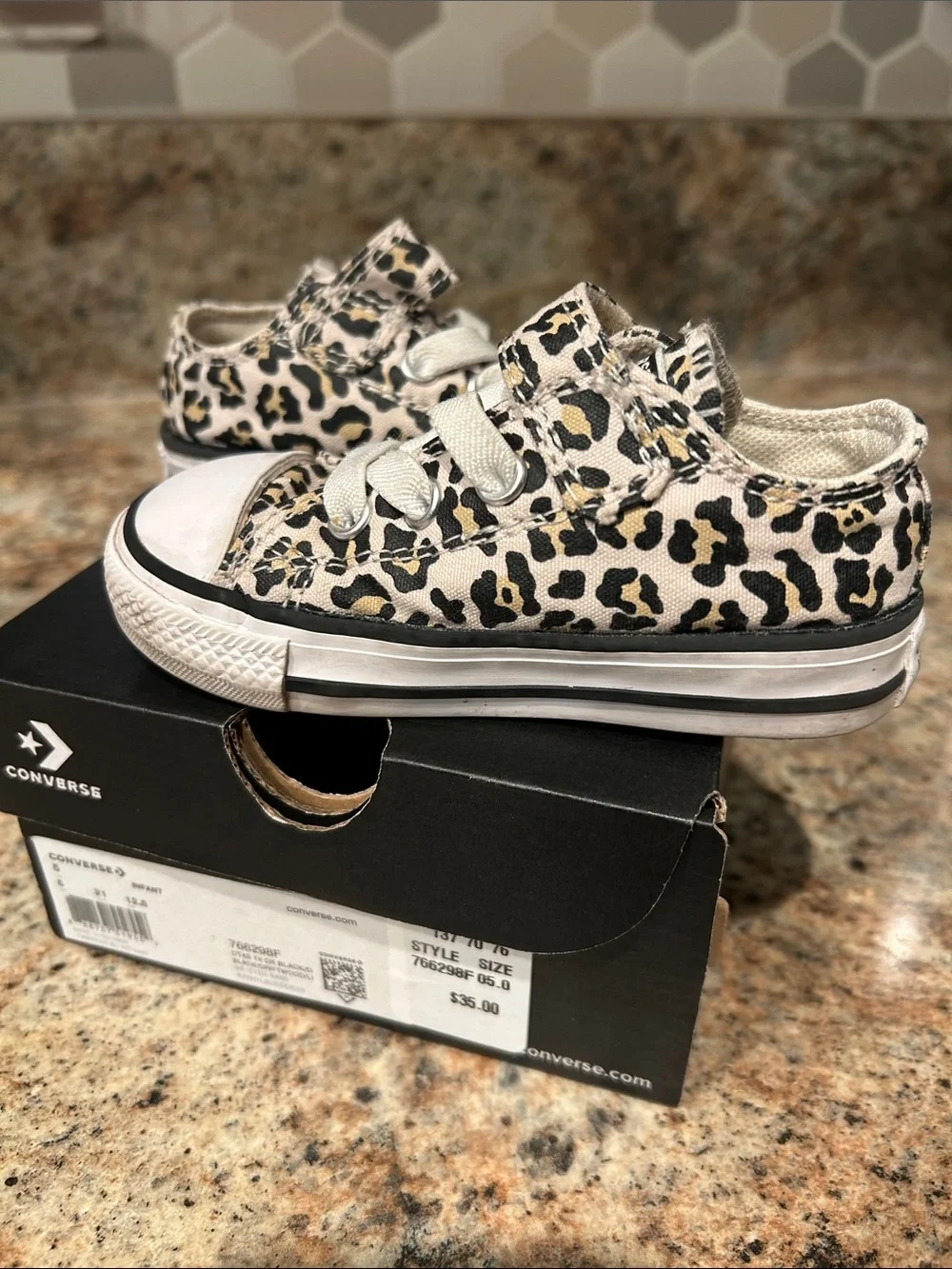 Converse infant size 5 Leopard Print shoes w/ box